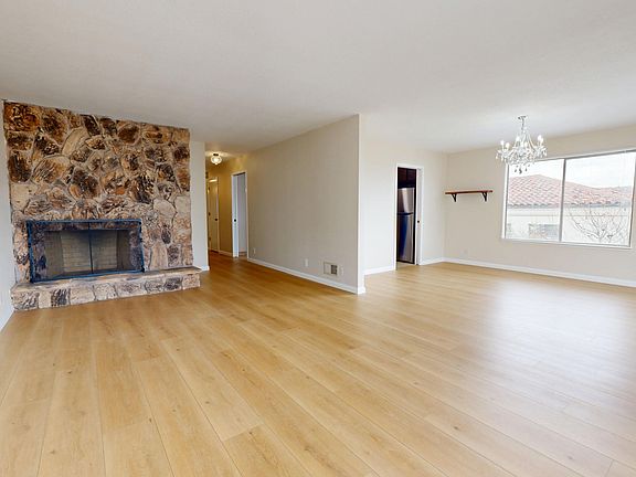 4th image of 534 37th Ave #534