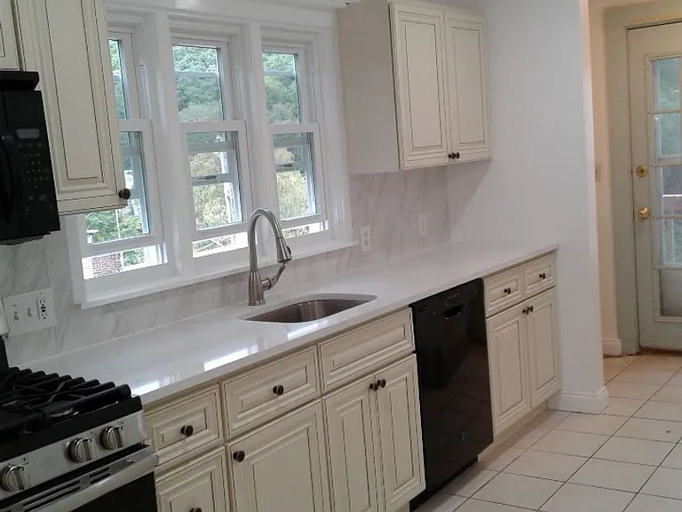 122 Lake St #122 — Photo 35