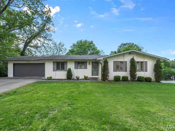 1107 S Shawnee Blvd, Jackson, MO 63755