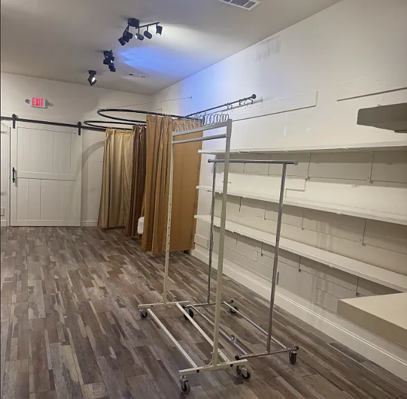 385 Mobile St #1 — Photo 7