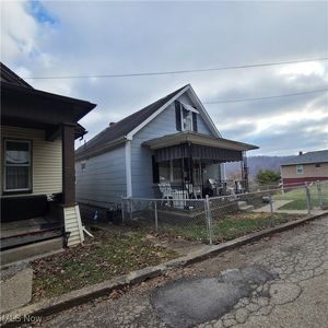 526 N 8th St, Martins Ferry, OH, 43935