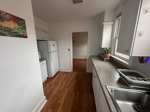Kitchen view from 2nd room / den