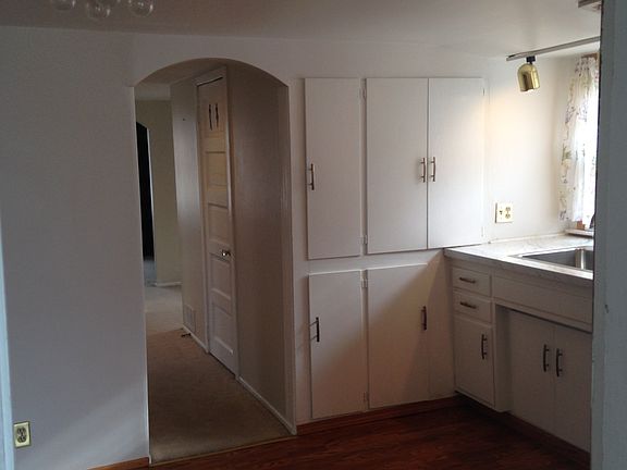 4th image of 3532 N Ottawa Ave #2