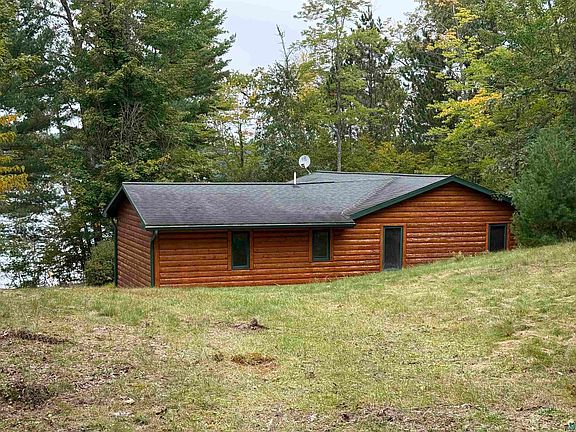 3rd image of 63380 Trout Lake Rd