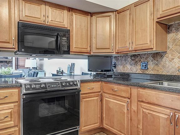 2nd image of 12767 Bennington Common Ln