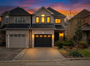 23 Long Point Dr, Richmond Hill, ON L4E3W9