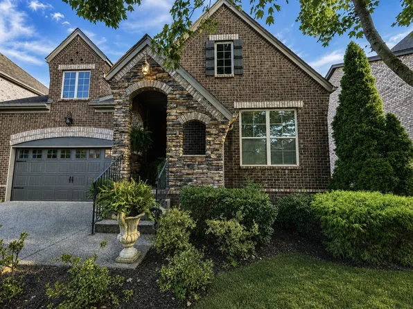 114 Cobbler Cir, Hendersonville, TN 37075