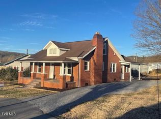 124 Sycamore St, Erwin, TN 37650