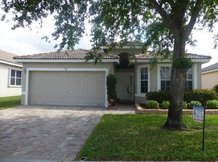 16492 NW 21st St, Pembroke Pines, FL 33028