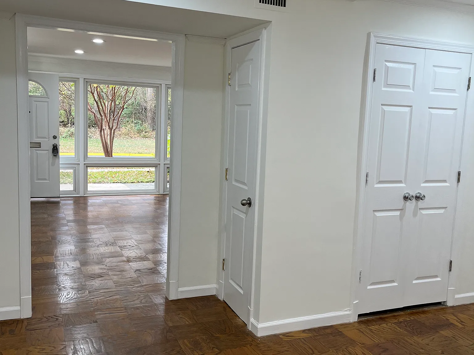 Studio, 676 sqft, $1,850 — Photo 4