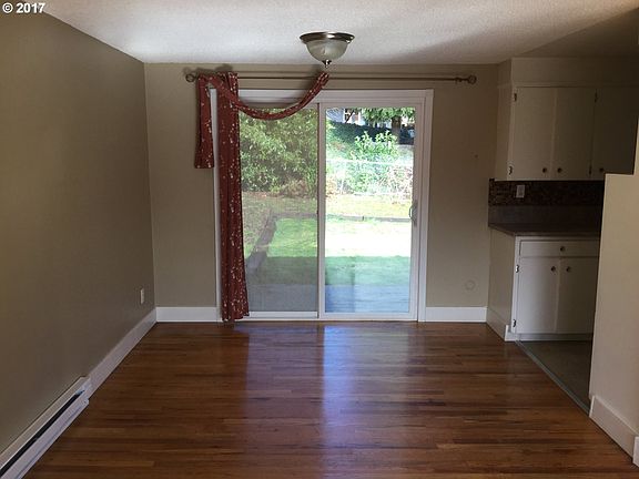 4th image of 7501 NW Vista Ave