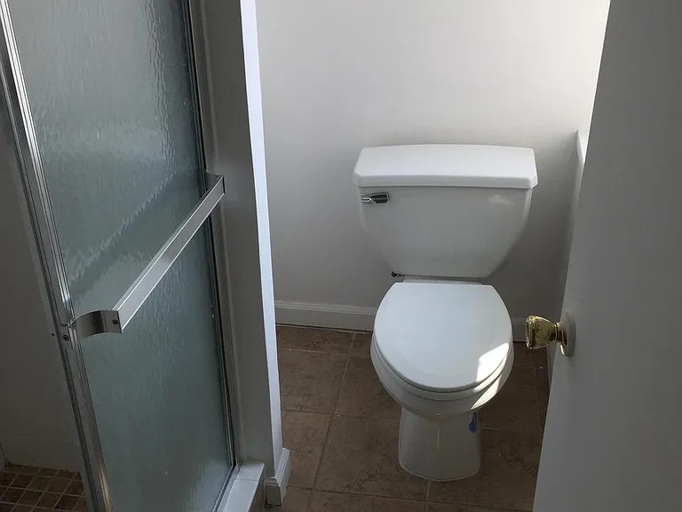 1438 Snyder Ave #3 — Photo 5