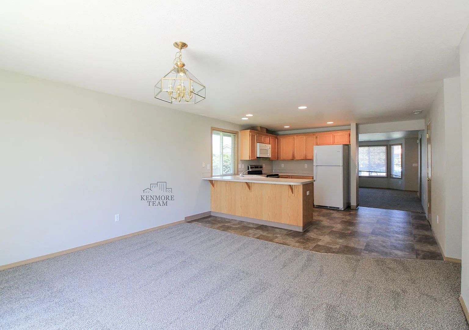 3 Bedroom, 2 Bath Home in West Pasco — Photo 3