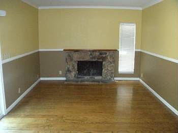 2nd image of 2379 Cabrillo Dr