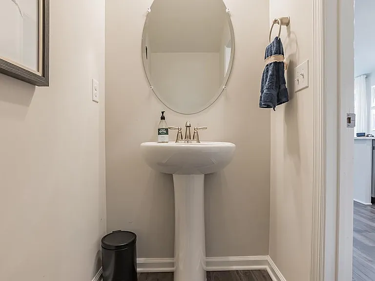 22 Peregrine Way — Photo 2