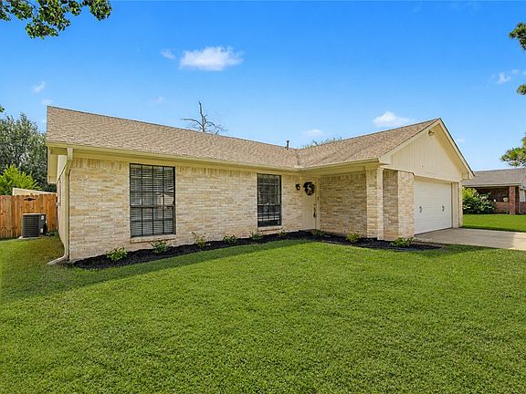 2nd image of 3013 Pierre Pl