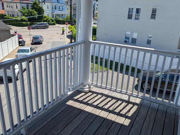 6 Violante St Floor 2, Mattapan, MA 02126