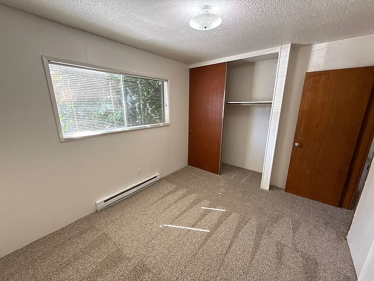 528 SW Levens St #8 — Photo 18