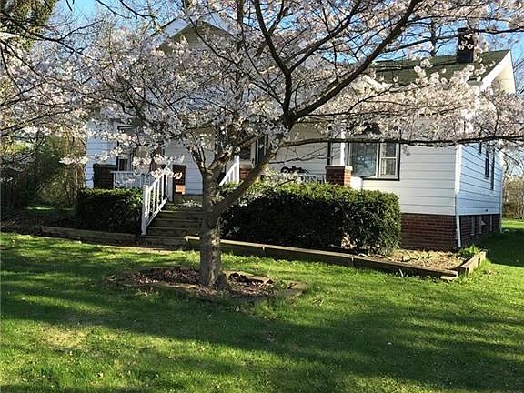 2nd image of 18301 Ferncliffe Ave