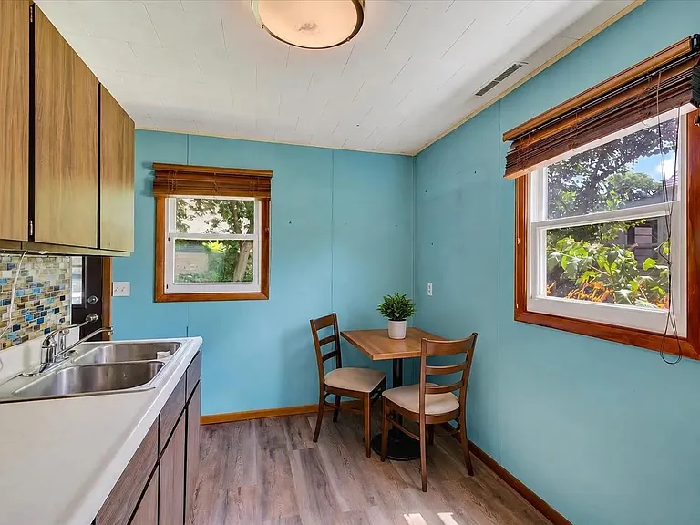 145 Rodney Ct — Photo 6