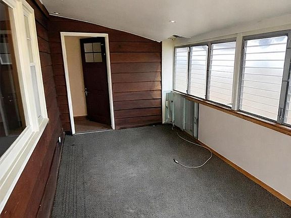 2nd image of 1502 Garst Rd