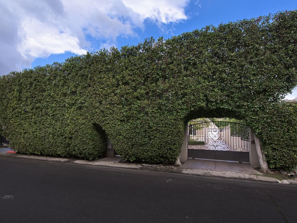 1st image of 4112 Alcove Ave