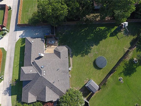 4th image of 5201 Alec Dr