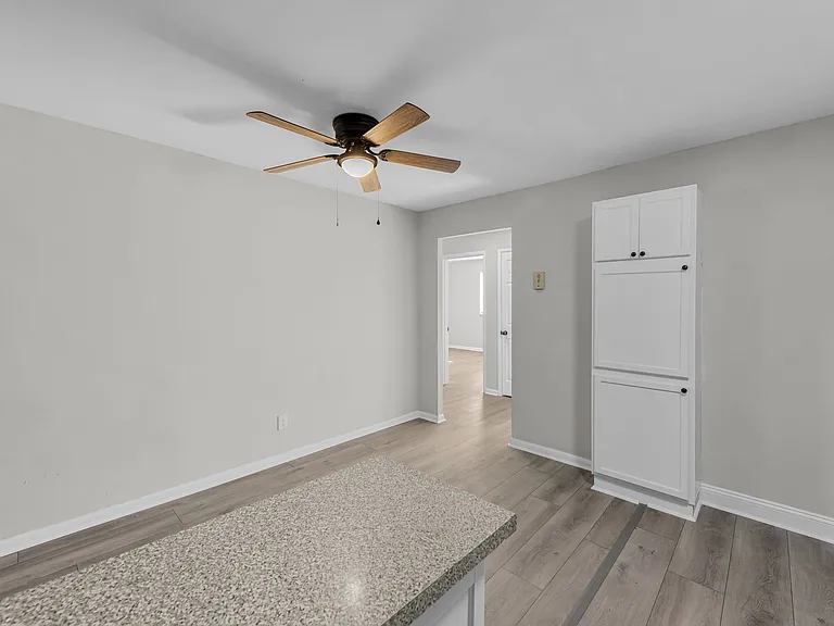 Amber Woods Apartment — Photo 7