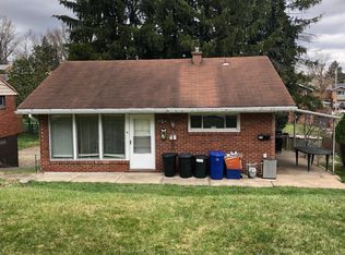 126 Queenston Dr, Pittsburgh, PA