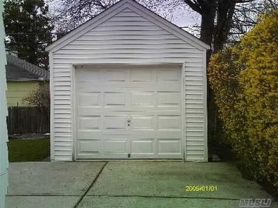 58 Hollywood Ave, Lynbrook, NY, 11563