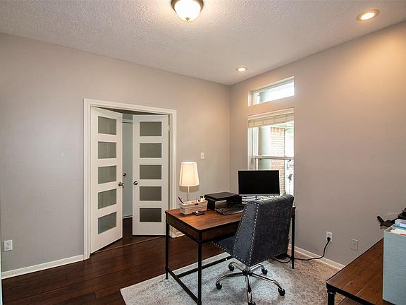 5th image of 14806 Flowerwood Dr