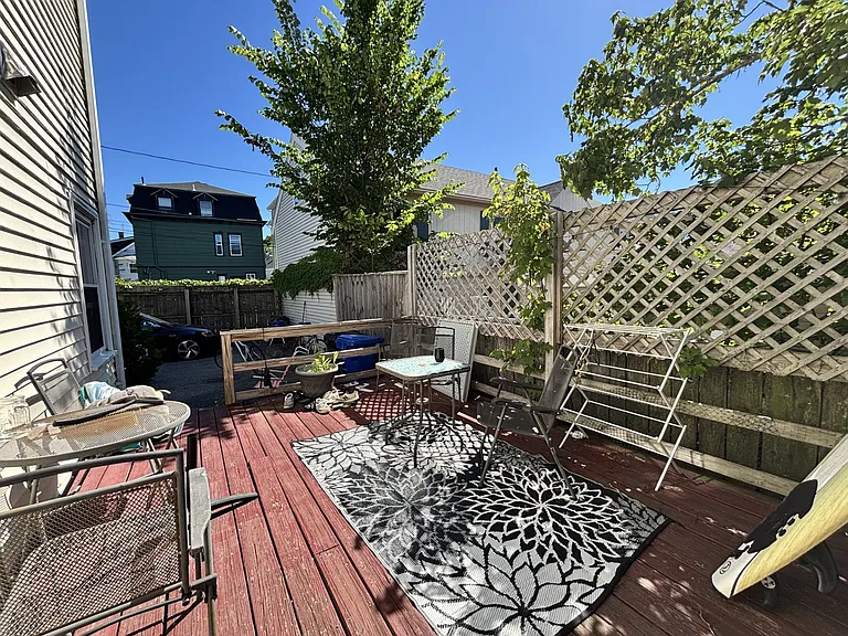 27 Weaver Ave #A — Photo 7
