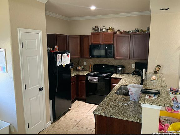 4th image of 4919-4921 Appleseed Ct