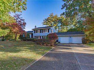 1584 Stoke Park Rd, Bethlehem, PA 18017