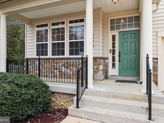 2nd image of 2086 Downshire Ct