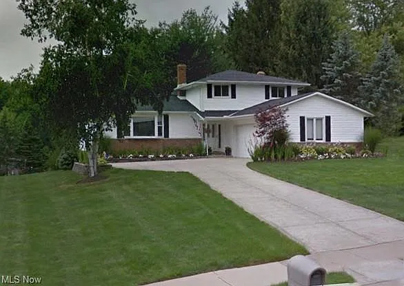 5660 Elm Hill Dr