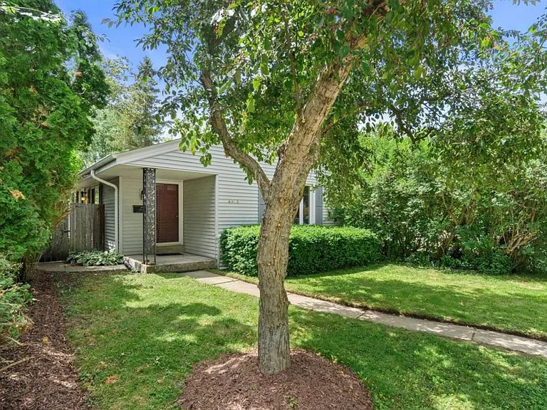 4913 N Navajo Ave — Photo 2