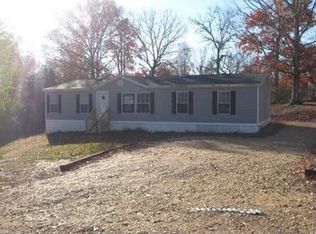 135 Restless Ln, Hamilton, AL 35570
