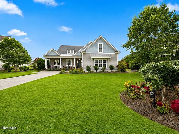 3rd image of 3005 Pine Bay Court