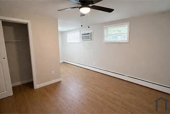 503 Woodlawn Ave #16 — Photo 3
