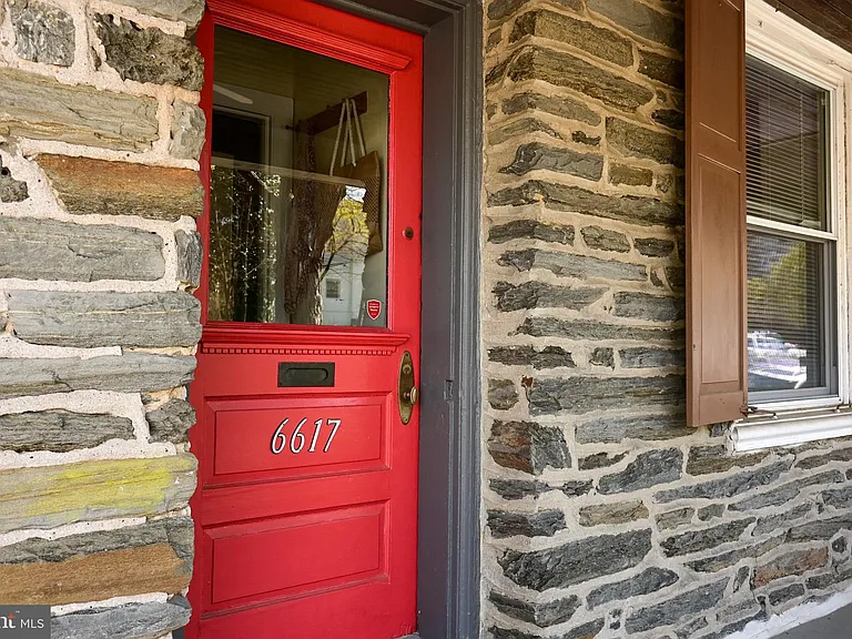 6617 Quincy St — Photo 2