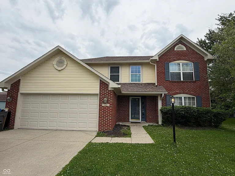 411 Garden Grace Dr — Photo 1