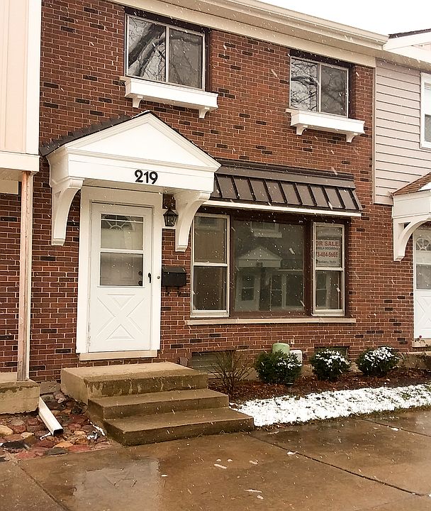 1st image of 219 Jefferson Ln