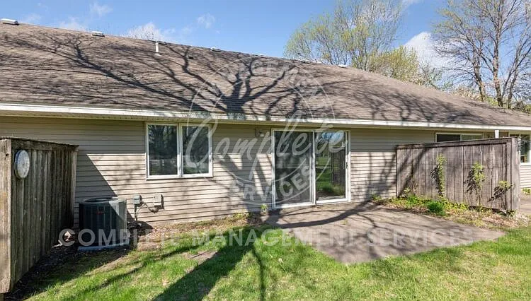 8327 Victoria Dr — Photo 2
