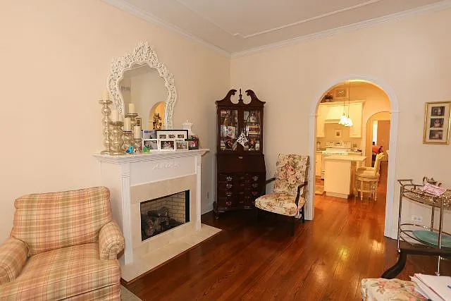1119 W George St #E04P — Photo 7