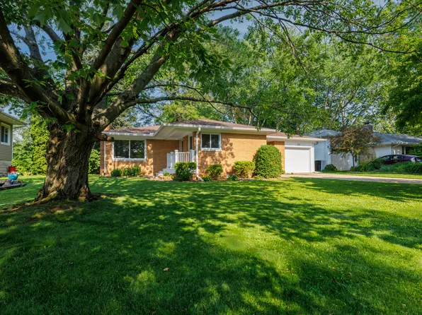 103 N Adelaide St, Normal, IL 61761