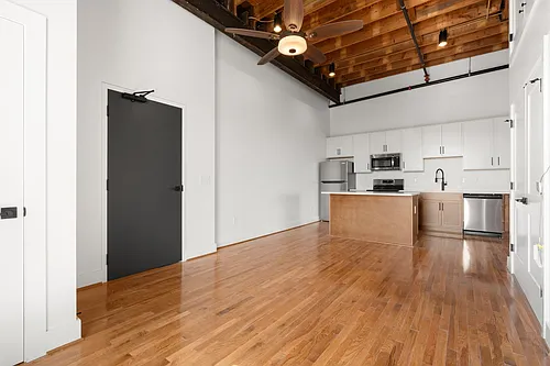 Floor plan 301