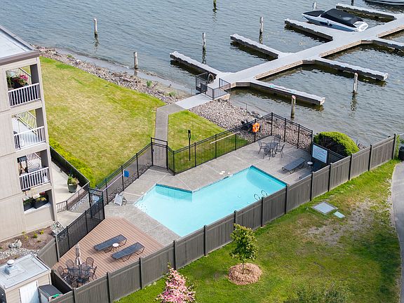 Private pool with Lake Views and all day sunshine - pure Heaven at home! Staycation at your place!