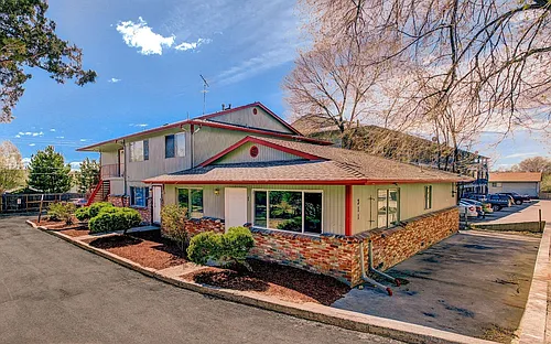 311 University Dr. Photo 1