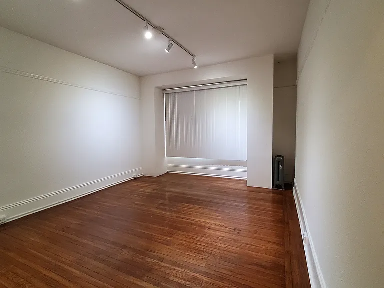 935 Hyde St #1 — Photo 4